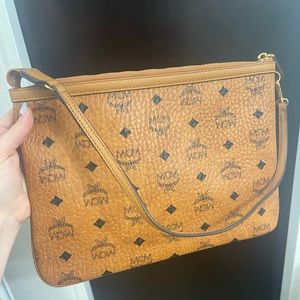 Authentic MCM Small purse NWT